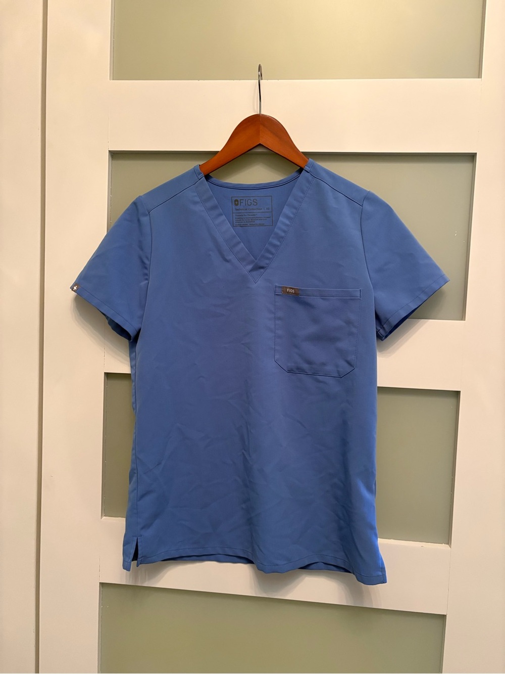FIGS Scrub Top Technical Collection in Light Blue Size XS